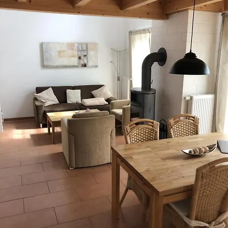Apartman Deichloft Bis 6 Personen Mit Kaminofen, Whirlpool Und Sauna - Haustiere Herzlich Willkommen, Nah Am Hafen